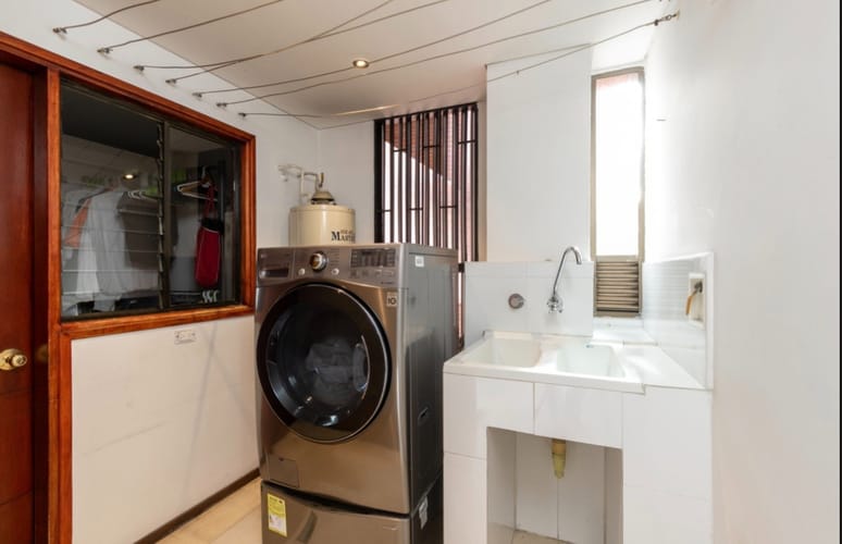 Apartamento en venta en Las Lomas No.1, Medellín · foto 21 de 24