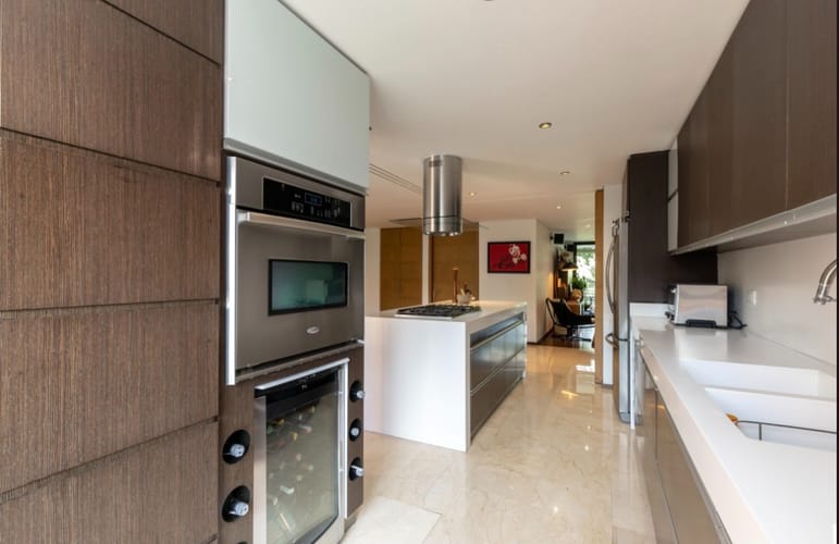 Apartamento en venta en Las Lomas No.1, Medellín · foto 11 de 24