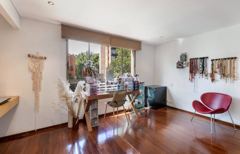 Apartamento en venta en Las Lomas No.1, Medellín · foto 9 de 24