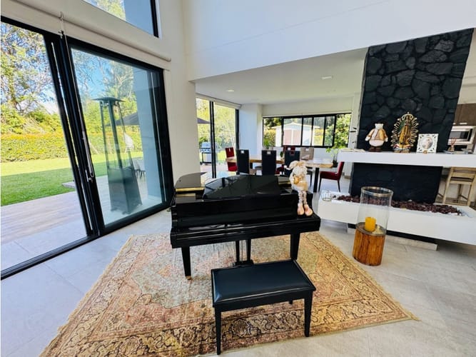 Casa de 6 alcobas en venta en Guayabito, Medellín, 900 m² · foto 17 de 24