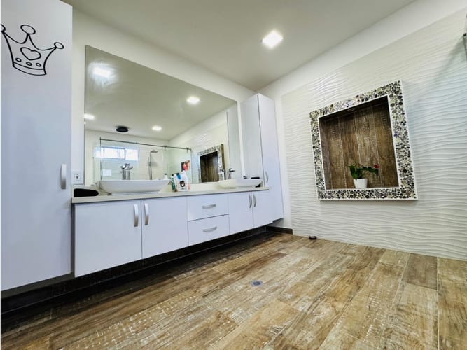 Casa de 6 alcobas en venta en Guayabito, Medellín, 900 m² · foto 19 de 24