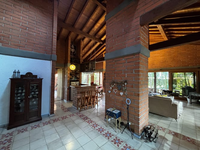 Casa de 7 alcobas en venta en Llano Grande, Rionegro, 650 m² · foto 2 de 24