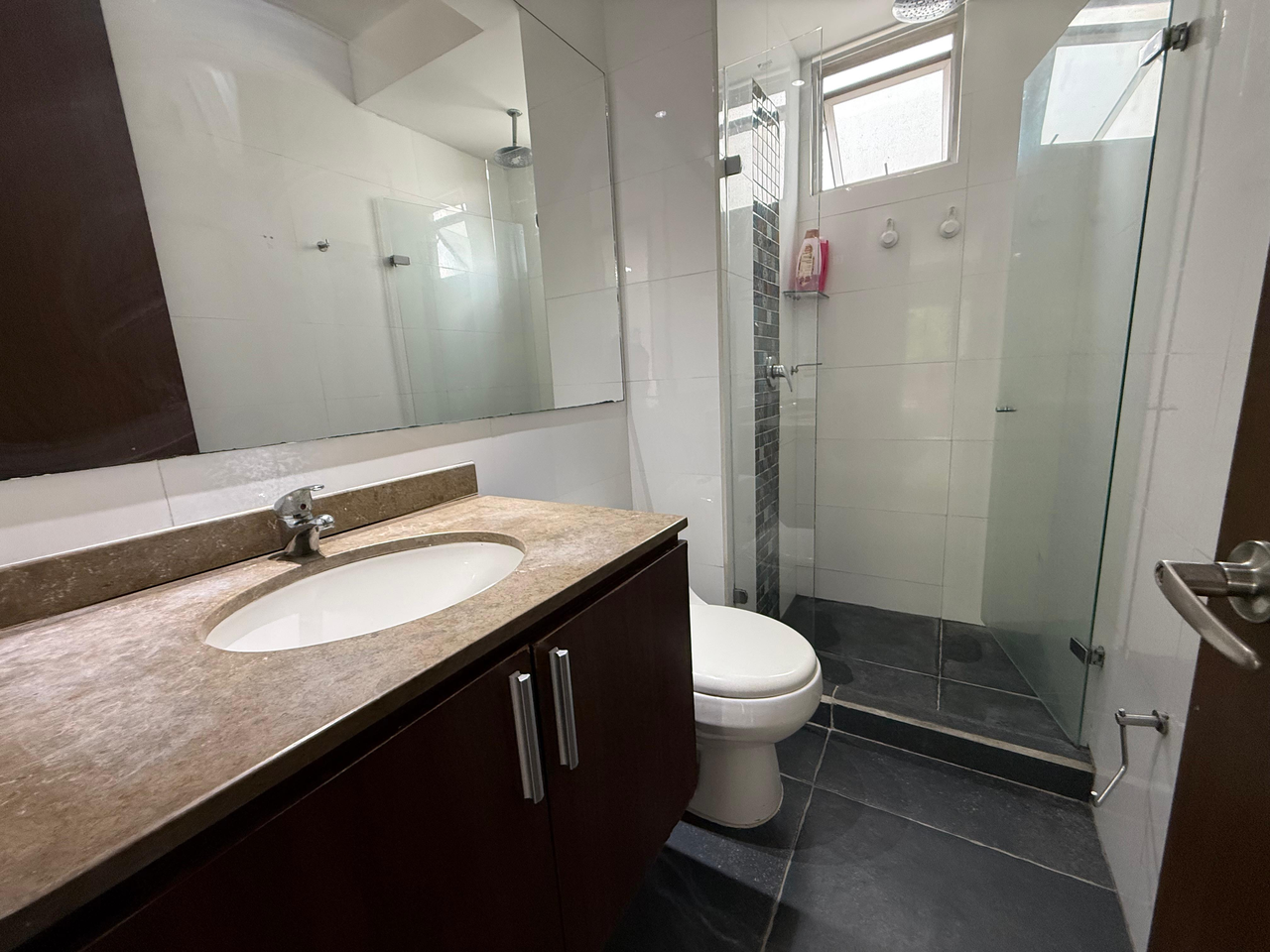 Apartamento en venta en Menga, Cali · foto 8 de 12