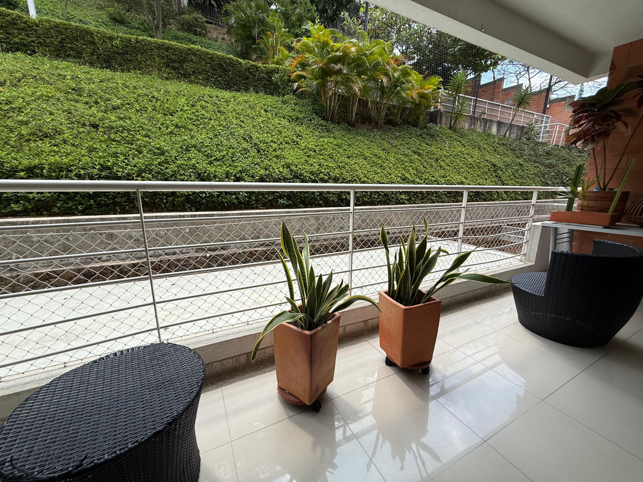 Apartamento en venta en Menga, Cali · foto 6 de 12
