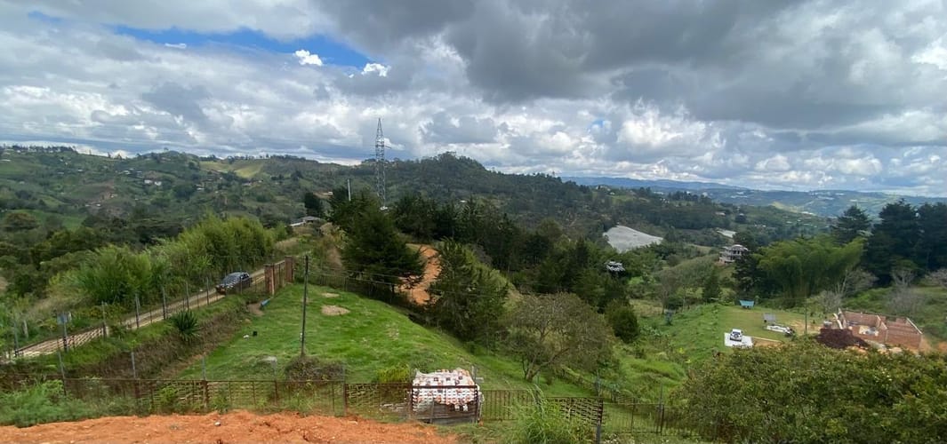 Lote en venta en La Pe�A, Marinilla, 1285 m² · foto 8 de 9