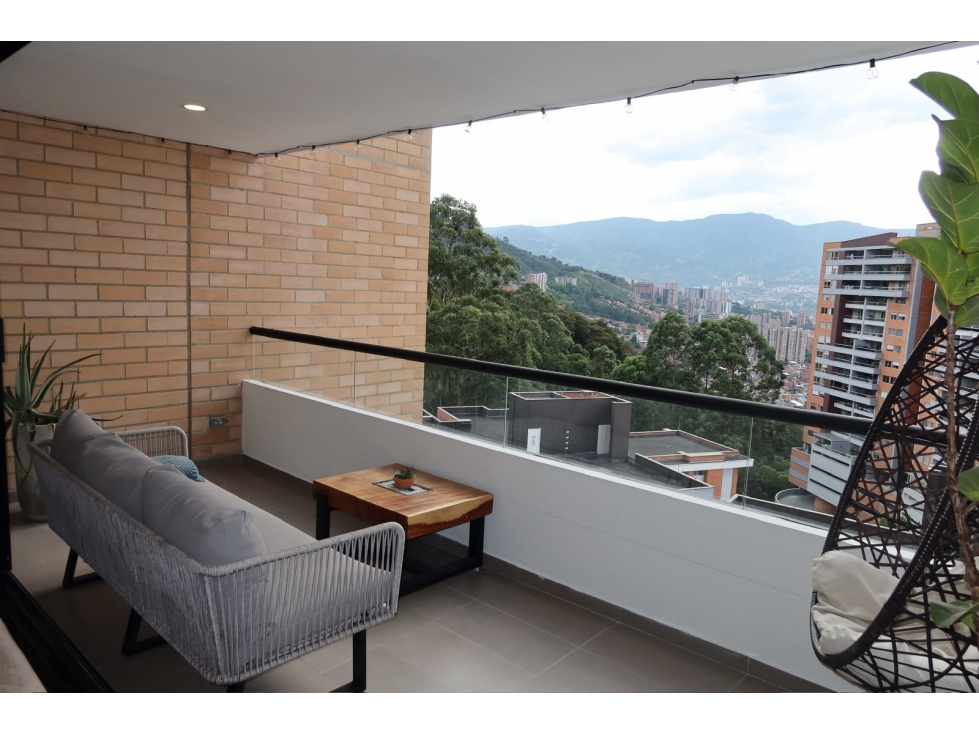 Apartamento en arriendo en Laureles, Medellín · foto 3 de 24