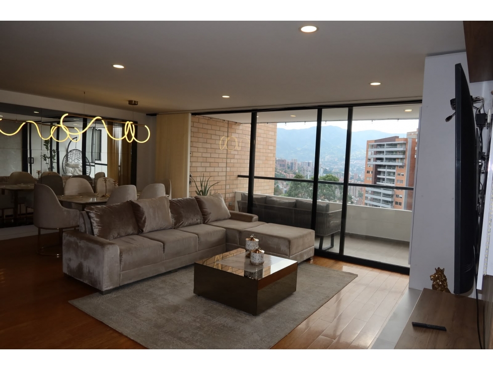 Apartamento en arriendo en Laureles, Medellín · foto 5 de 24