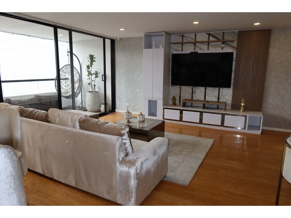 Apartamento en arriendo en Laureles, Medellín · foto 13 de 24