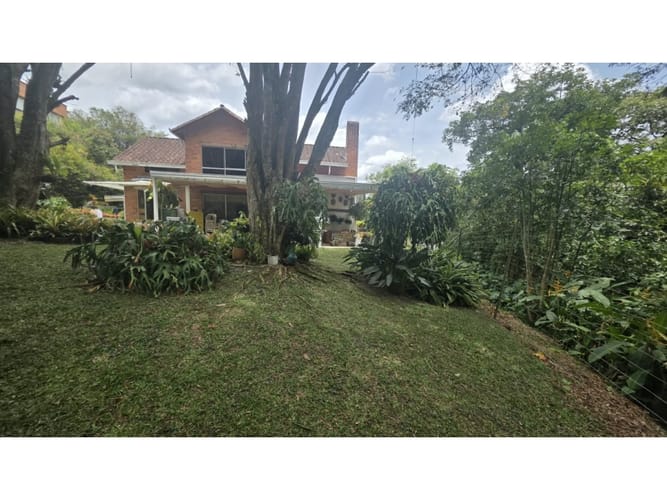 Casa de 5 alcobas en venta en Escobero, Envigado, 400 m² · foto 5 de 24
