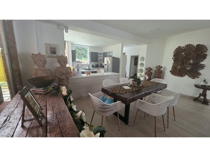 Casa de 5 alcobas en venta en Escobero, Envigado, 400 m² · foto 9 de 24