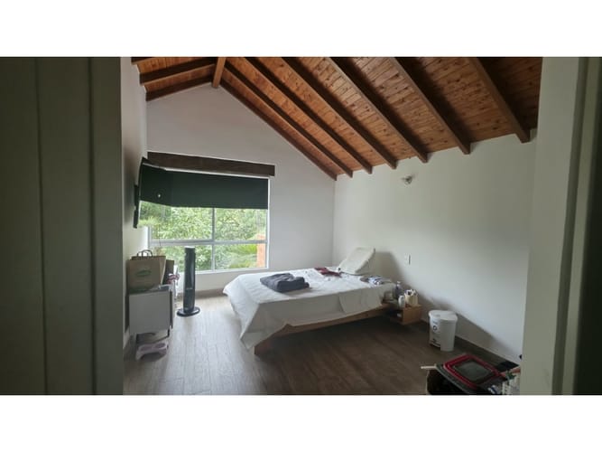 Casa de 5 alcobas en venta en Escobero, Envigado, 400 m² · foto 23 de 24