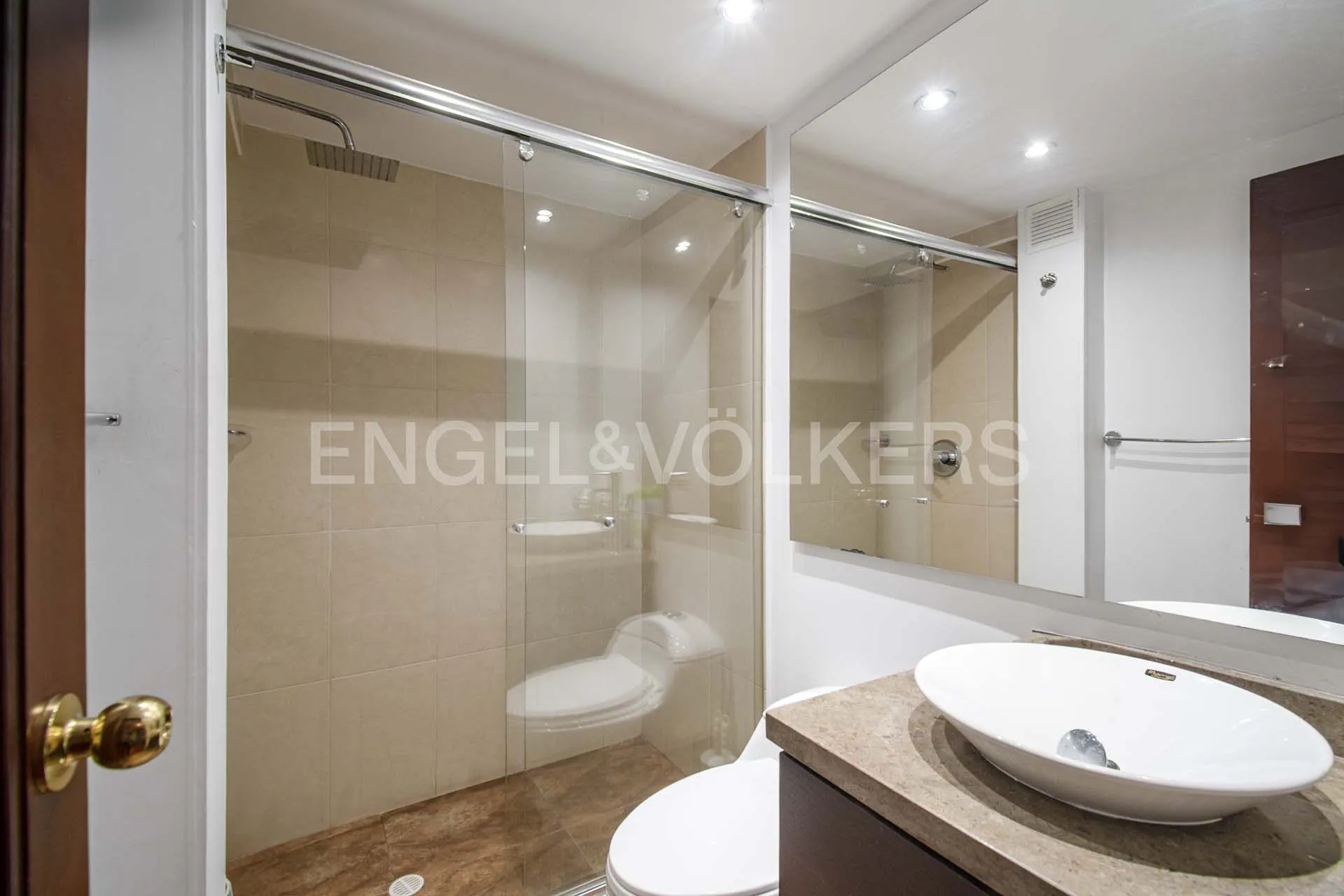 Apartamento en venta en Santa Barbara Central, Bogotá · foto 12 de 13