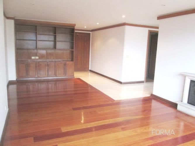 Apartamento de 3 alcobas en venta en Chico Norte, Bogotá, 150 m² · foto 3 de 20