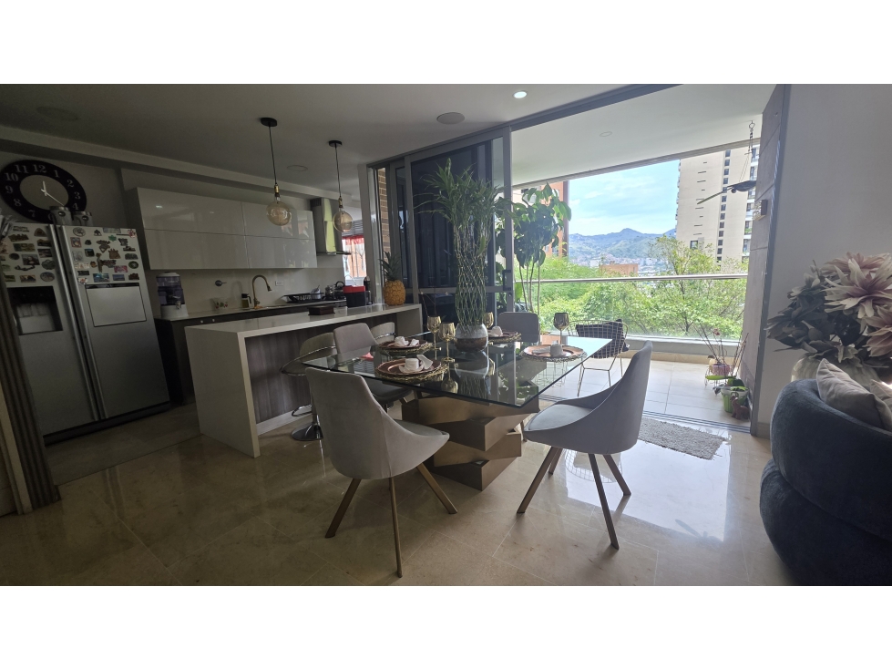 Apartamento en arriendo en El Poblado, Medellín · foto 13 de 24