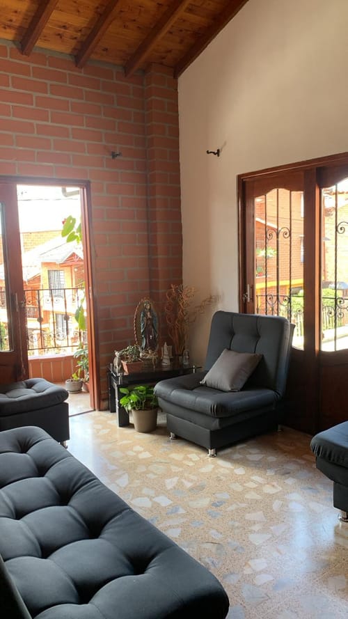 Casa de 5 alcobas en venta en La Macarena, Rionegro, 112 m² · foto 3 de 14