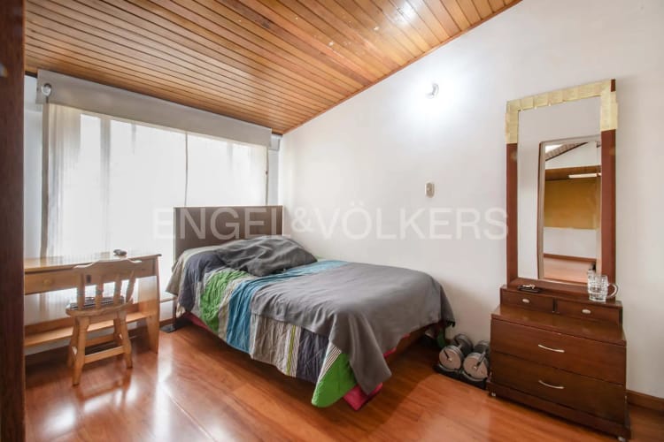 Casa de 5 alcobas en venta en Colina Campestre, Bogotá, 243 m² · foto 19 de 21