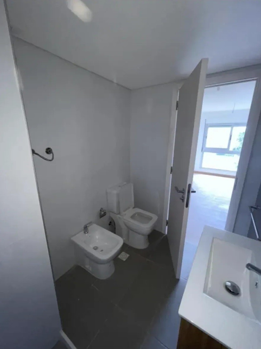 ALQUILER EN POCITOS DE 1 DORMITORIO, PISO 5 AL FRENTE, CON BALCON, GARAJE, BARBACOA Y LAVADERO · Foto 9