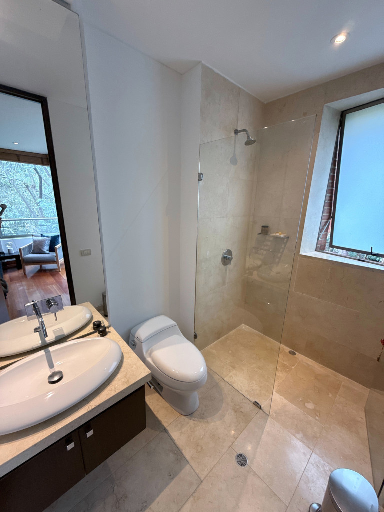 Apartamento en venta en Los Rosales, Bogotá · foto 15 de 21