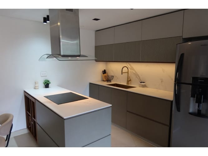 Apartamento de 3 alcobas en venta en Camino Verde, Medellín, 74 m² · foto 9 de 24