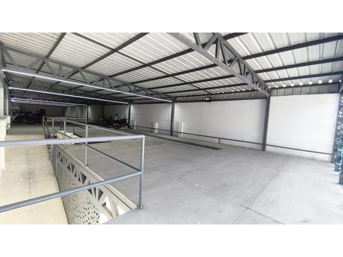 Local en arriendo en Sector Lago Uribe, Pereira, 620 m² · foto 10 de 16