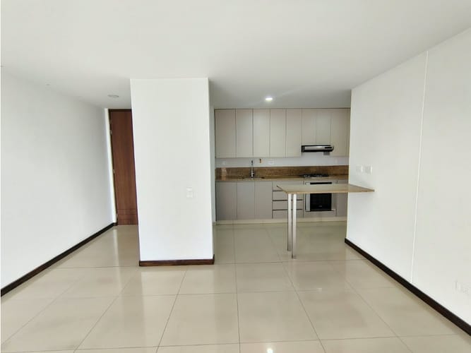 Apartamento de 3 alcobas en arriendo en Los Balsos, Medellín, 105 m² · foto 5 de 20