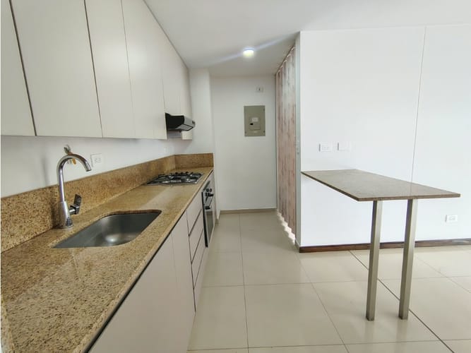 Apartamento de 3 alcobas en arriendo en Los Balsos, Medellín, 105 m² · foto 7 de 20