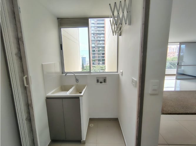 Apartamento de 3 alcobas en arriendo en Los Balsos, Medellín, 105 m² · foto 9 de 20