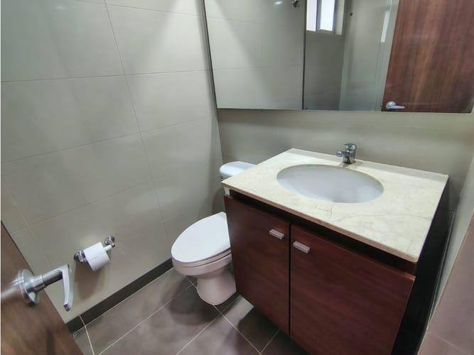 Apartamento de 3 alcobas en arriendo en Los Balsos, Medellín, 105 m² · foto 10 de 20