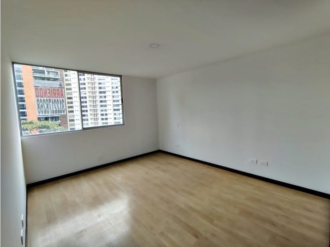 Apartamento de 3 alcobas en arriendo en Los Balsos, Medellín, 105 m² · foto 11 de 20