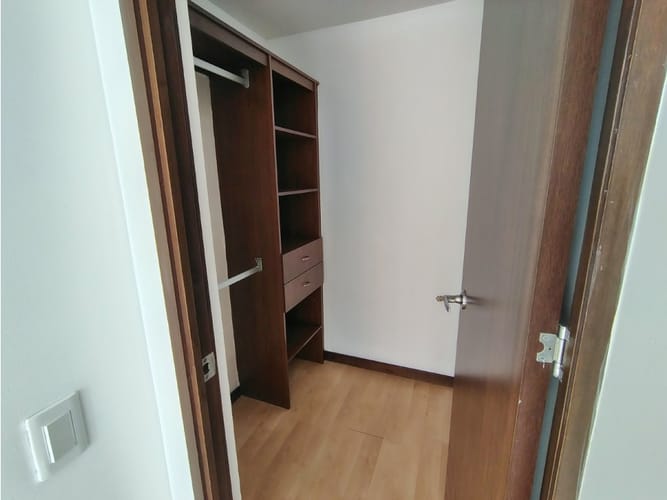 Apartamento de 3 alcobas en arriendo en Los Balsos, Medellín, 105 m² · foto 13 de 20