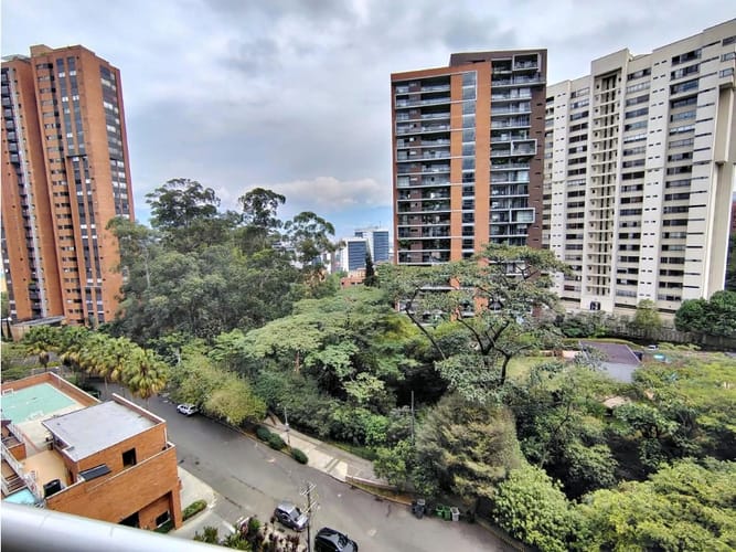 Apartamento de 3 alcobas en arriendo en Los Balsos, Medellín, 105 m² · foto 20 de 20