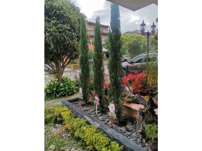 Casa de 3 alcobas en venta en La Gloria, Itagüí, 150 m² · foto 9 de 17