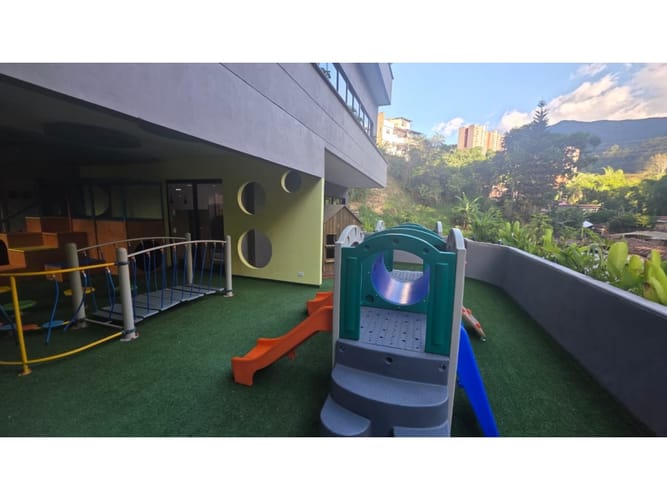 Apartamento de 3 alcobas en venta en El Chingui, Envigado, 89 m² · foto 5 de 24
