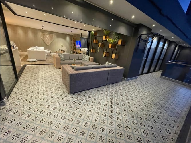 Apartamento de 4 alcobas en venta en Las Lomitas, Sabaneta, 172 m² · foto 2 de 24