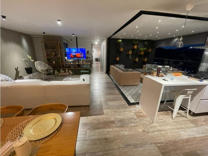 Apartamento de 4 alcobas en venta en Las Lomitas, Sabaneta, 172 m² · foto 9 de 24