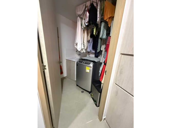 Apartamento de 3 alcobas en venta en Loma De Las Brujas, Envigado, 125 m² · foto 11 de 12