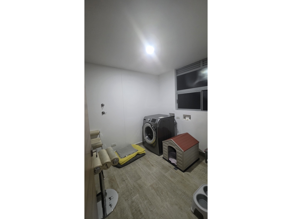 Apartamento en venta en Loma De Las Brujas, Envigado · foto 12 de 24