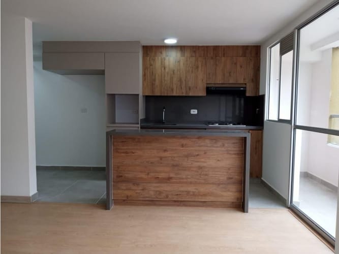 Apartamento de 2 alcobas en venta en Las Antillas, Envigado, 61 m² · foto 2 de 11