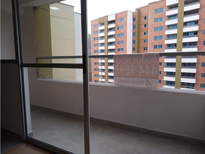 Apartamento de 2 alcobas en venta en Las Antillas, Envigado, 61 m² · foto 4 de 11