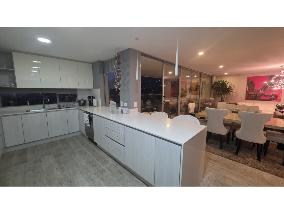Apartamento en venta en Loma De Las Brujas, Envigado · foto 16 de 24