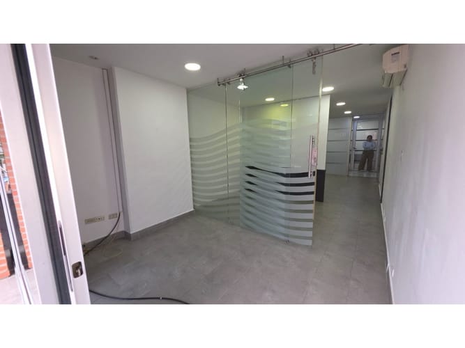 Oficina en venta en La Frontera, Medellín, 42 m² · foto 9 de 9