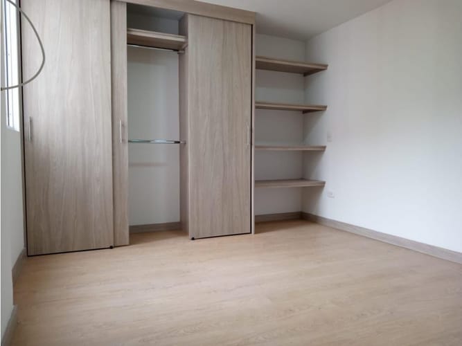Apartamento de 2 alcobas en venta en Las Antillas, Envigado, 61 m² · foto 9 de 11