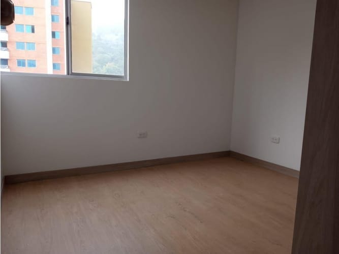 Apartamento de 2 alcobas en venta en Las Antillas, Envigado, 61 m² · foto 10 de 11