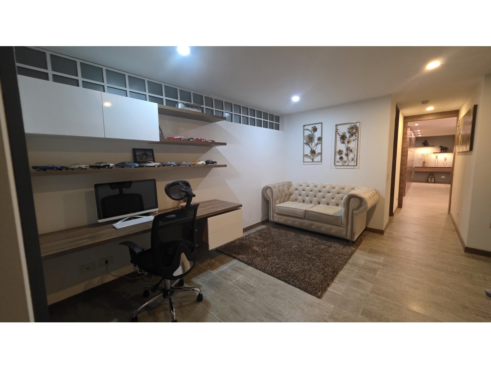 Apartamento en venta en Loma De Las Brujas, Envigado · foto 22 de 24