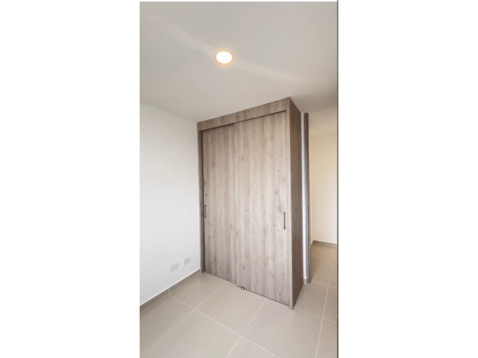 Apartamento en venta en Zona Industrial No. 1, Itagüí · foto 14 de 24