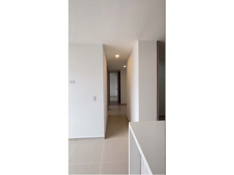 Apartamento en venta en Zona Industrial No. 1, Itagüí · foto 16 de 24