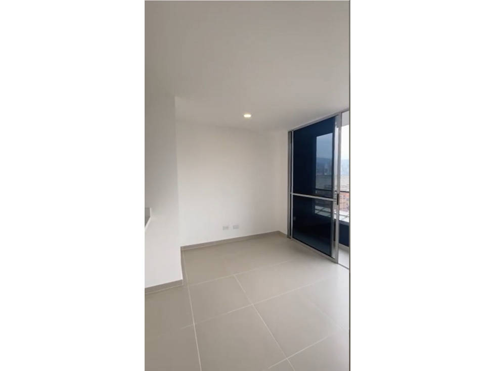 Apartamento en venta en Zona Industrial No. 1, Itagüí · foto 20 de 24