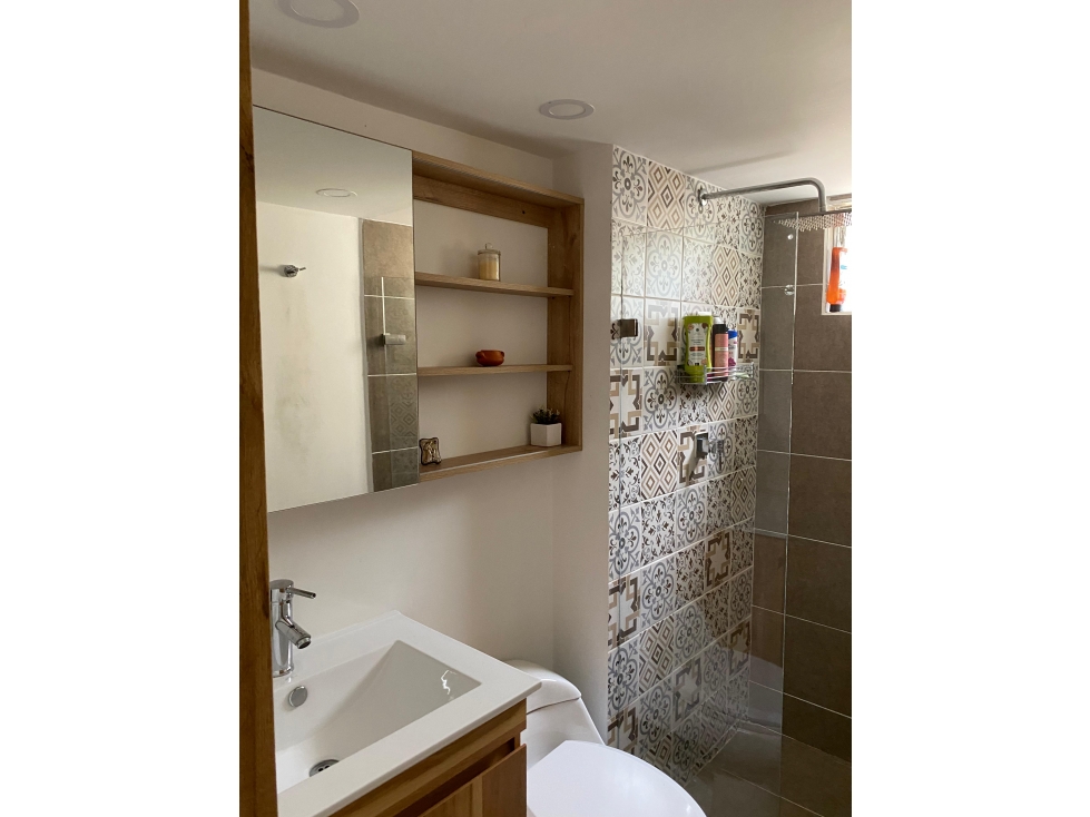Apartamento en venta en Loma Del Indio, Medellín · foto 8 de 9