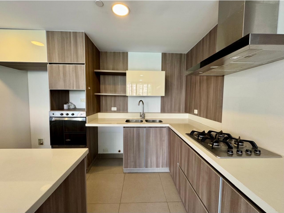 Apartamento en venta en Loma De Las Brujas, Envigado · foto 6 de 24