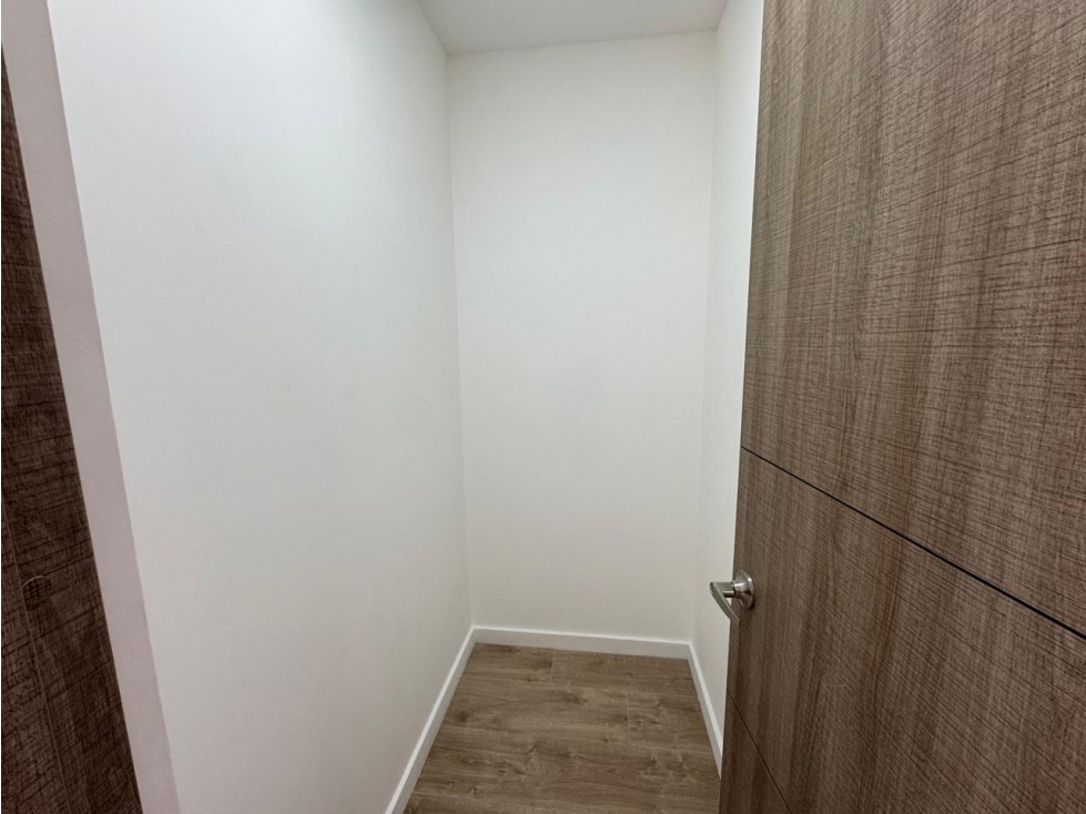 Apartamento en venta en Loma De Las Brujas, Envigado · foto 11 de 24
